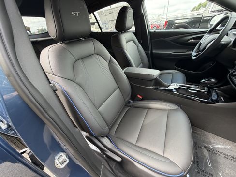 New 2026 Buick Envista Sport Touring w/ Convenience I Package FWD image 18