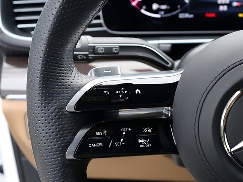 Certified 2025 Mercedes-Benz GLS 580 4MATIC image 34