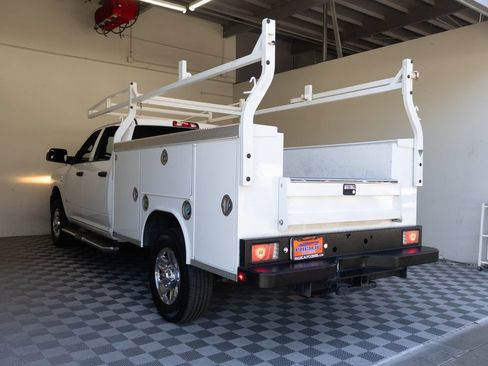 Used 2022 RAM 2500 Tradesman w/ Chrome Appearance Group AWD/4WD image 14