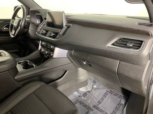 Used 2022 GMC Yukon SLE image 23