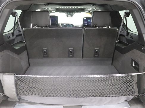 Used 2022 Cadillac Escalade ESV Sport Platinum image 26