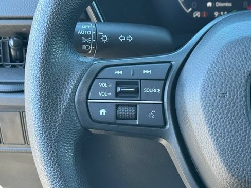 Used 2025 Honda CR-V LX image 22