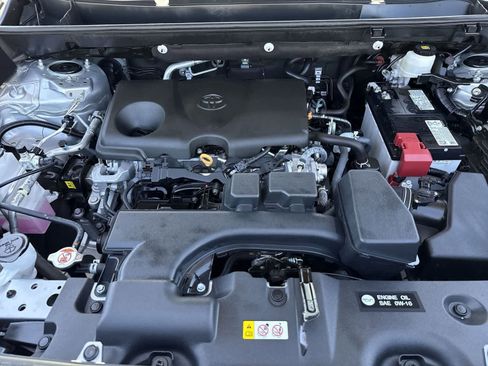 Used 2025 Toyota RAV4 XLE image 32
