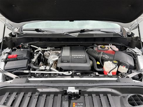 Used 2022 Chevrolet Silverado 1500 RST image 9