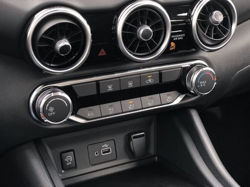 New 2025 Nissan Sentra S image 30