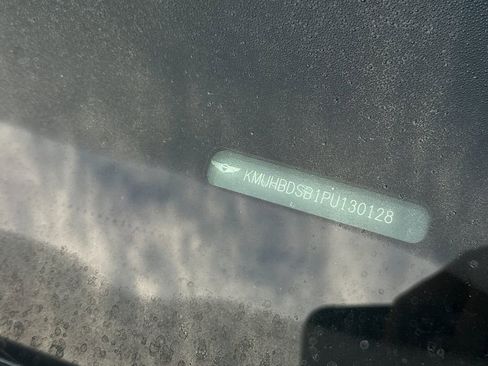 Used 2023 Genesis GV80 2.5T w/ Prestige 20" Package image 3