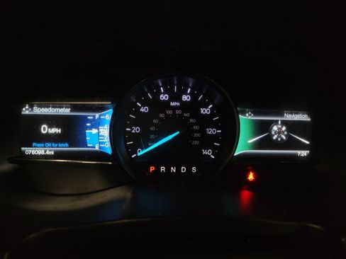 Used 2017 Ford Explorer XLT w/ Equipment Group 202A AWD/4WD image 23