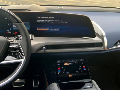 New 2026 Cadillac Vistiq Premium Luxury image 8