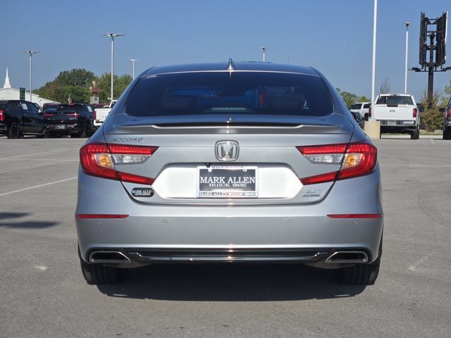 Used 2018 Honda Accord Touring image 6
