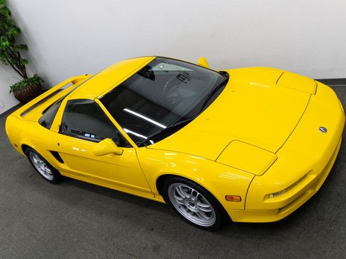 Used 2000 Acura NSX T RWD image 26