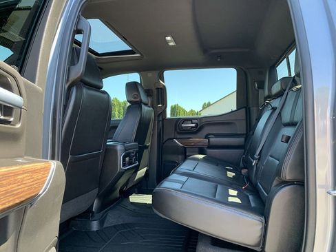 Used 2021 Chevrolet Silverado 1500 High Country w/ Technology Package image 33