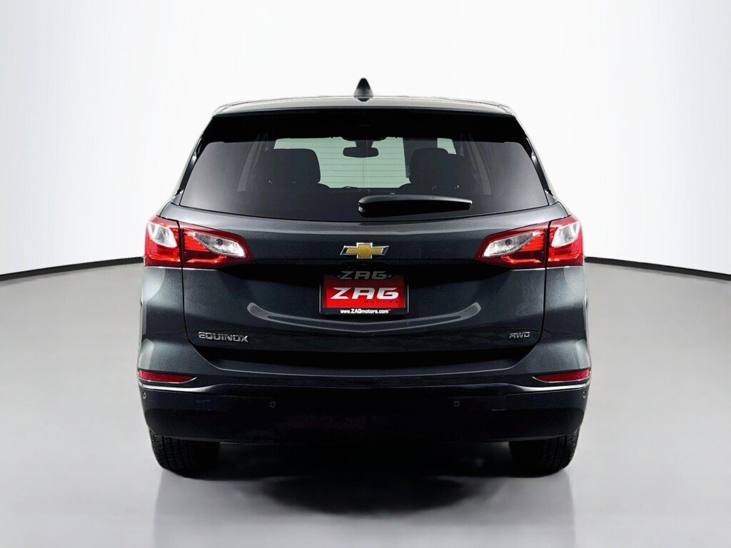 Used 2020 Chevrolet Equinox LS w/ LPO, Cargo Package AWD/4WD image 4