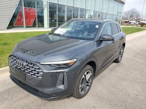 New 2026 Audi Q5 Premium image 23