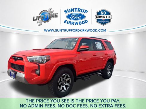 Used 2024 Toyota 4Runner TRD Off-Road Premium w/ Moonroof Package AWD/4WD image 1