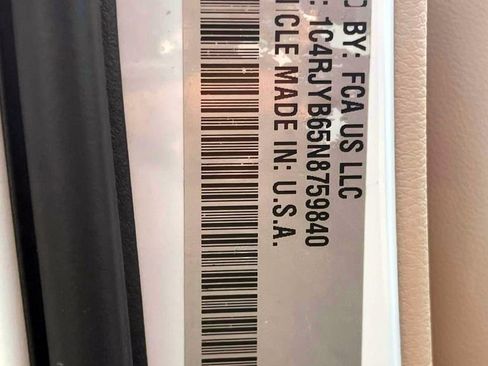 Used 2022 Jeep Grand Cherokee Limited 4xe image 19