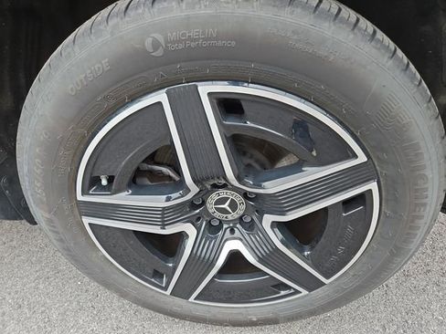 Used 2023 Mercedes-Benz GLC 300 4MATIC image 27
