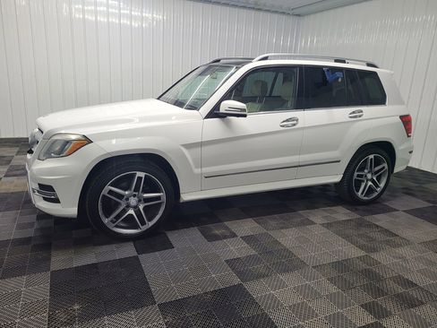 Used 2014 Mercedes-Benz GLK 350 4MATIC w/ Premium 1 Package image 8