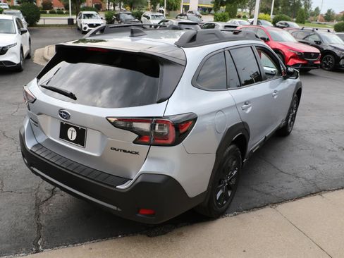 Used 2023 Subaru Outback Onyx Edition AWD/4WD image 4