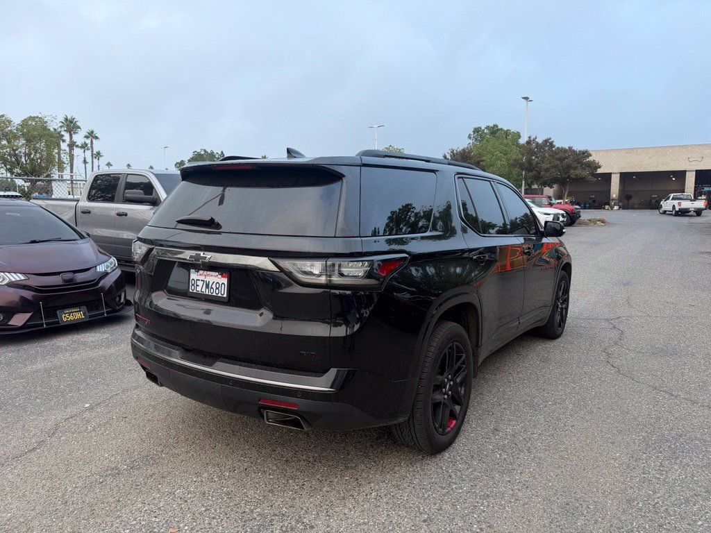 Used 2018 Chevrolet Traverse Premier w/ Redline Edition AWD/4WD image 3