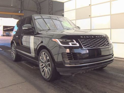 Used 2019 Land Rover Range Rover HSE image 3