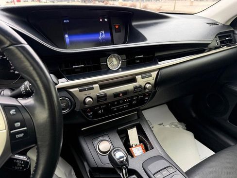 Used 2015 Lexus ES 350 image 25