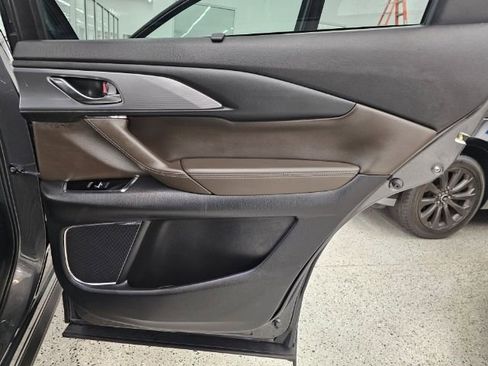 Used 2023 MAZDA CX-9 Signature image 28