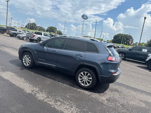Used 2020 Jeep Cherokee Latitude FWD image 9