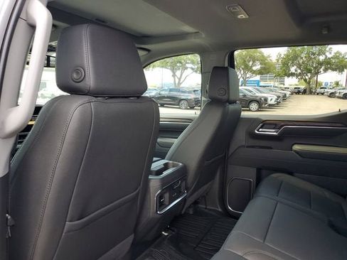 New 2026 GMC Sierra 1500 SLT w/ SLT Premium Plus Package AWD/4WD image 12