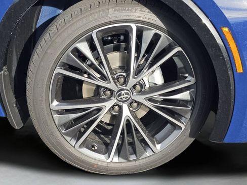 New 2026 Toyota Prius XLE FWD image 18