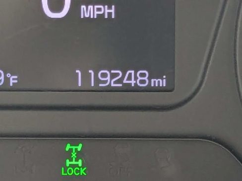 Used 2020 Kia Sorento AWD V6 image 27