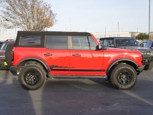 Used 2022 Ford Bronco Wildtrak image 5