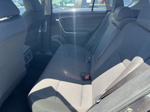 Used 2025 Toyota RAV4 LE AWD/4WD image 20