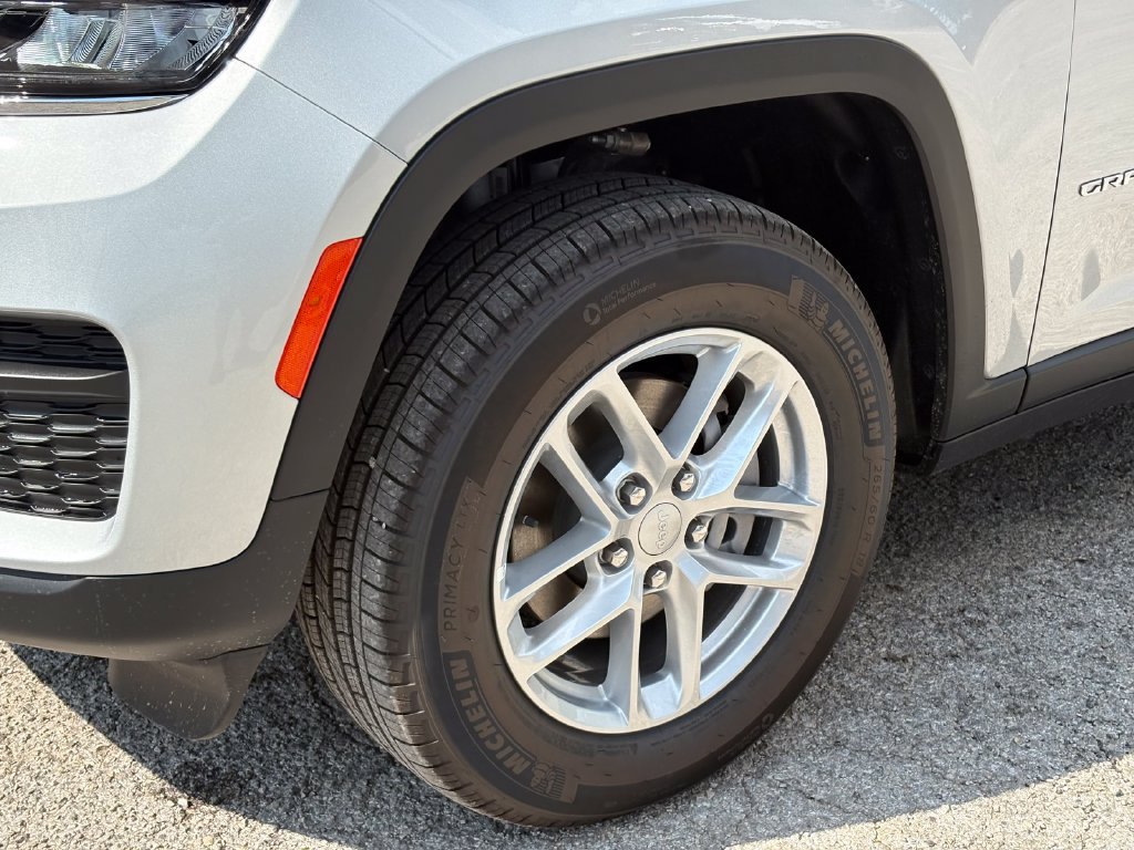 New 2026 Jeep Grand Cherokee Laredo X RWD image 9