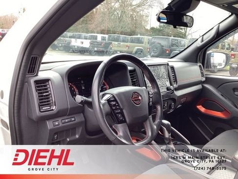 Used 2022 Nissan Frontier PRO-4X w/ Technology Package image 23