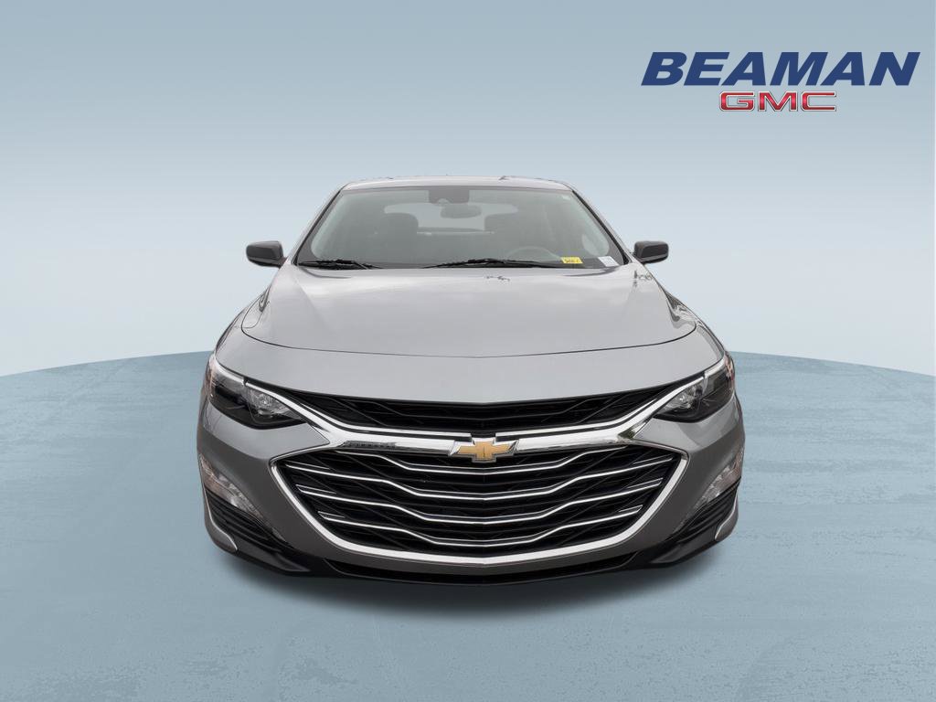 Used 2024 Chevrolet Malibu LT FWD image 2