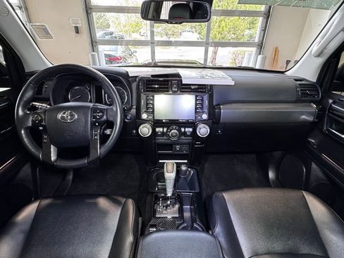 Certified 2024 Toyota 4Runner TRD Off-Road Premium w/ Moonroof Package AWD/4WD image 21