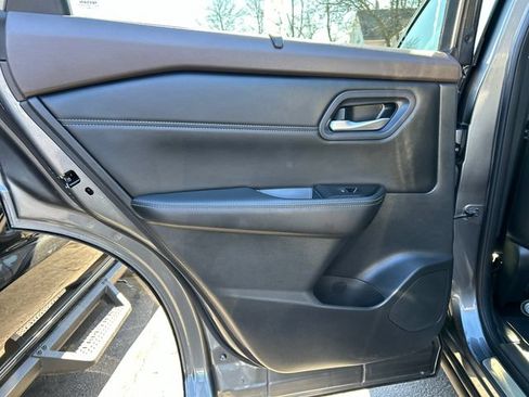 Certified 2023 Nissan Rogue SL w/ SL Premium Package AWD/4WD image 23