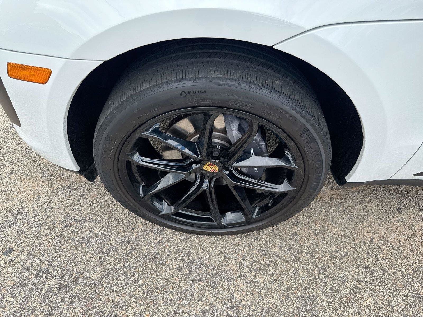 Used 2022 Porsche Macan AWD/4WD image 26