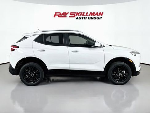 Used 2024 Buick Encore GX Sport Touring AWD/4WD image 8