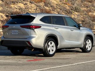 Used 2023 Toyota Highlander LE video 2