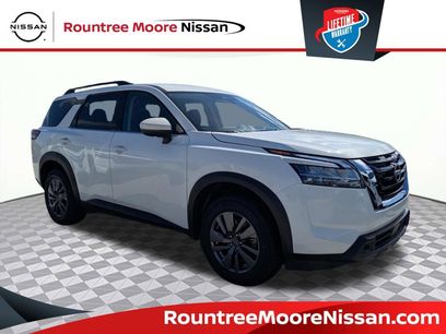 Used 2024 Nissan Pathfinder SV