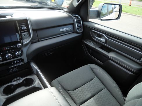 Used 2025 RAM 1500 Big Horn AWD/4WD image 11