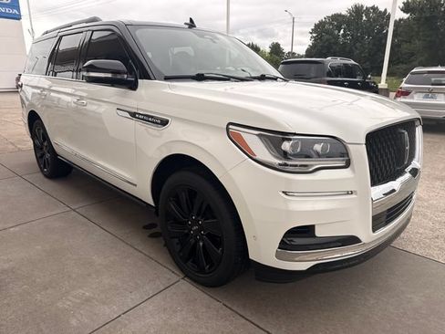 Used 2024 Lincoln Navigator Black Label AWD/4WD image 6