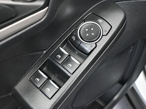 Used 2022 Ford Escape SE w/ Convenience Package FWD image 21