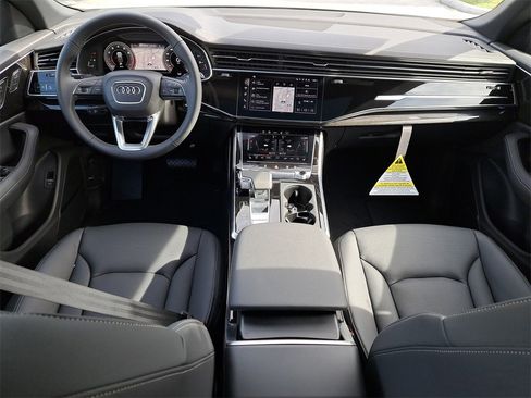 New 2026 Audi Q8 Premium Plus image 24