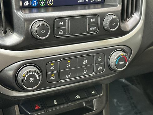 Used 2022 Chevrolet Colorado LT image 18