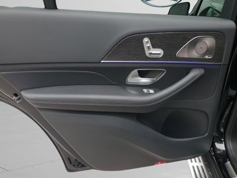 New 2026 Mercedes-Benz GLS 450 4MATIC image 30