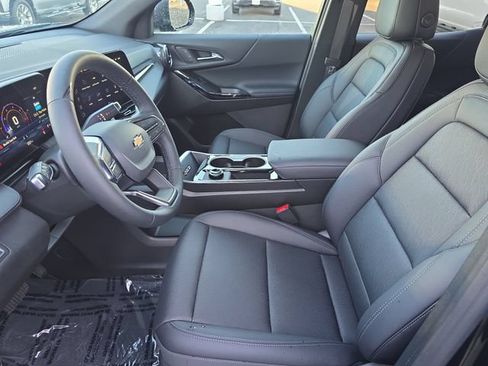 Certified 2026 Chevrolet Equinox LT w/ Convenience Package II FWD image 12
