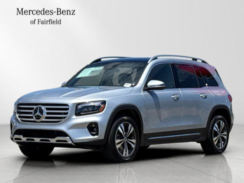 New 2026 Mercedes-Benz GLB 250 4MATIC image 1