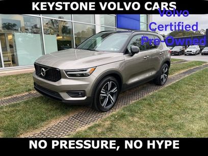 Certified 2022 Volvo XC40 T5 R-Design